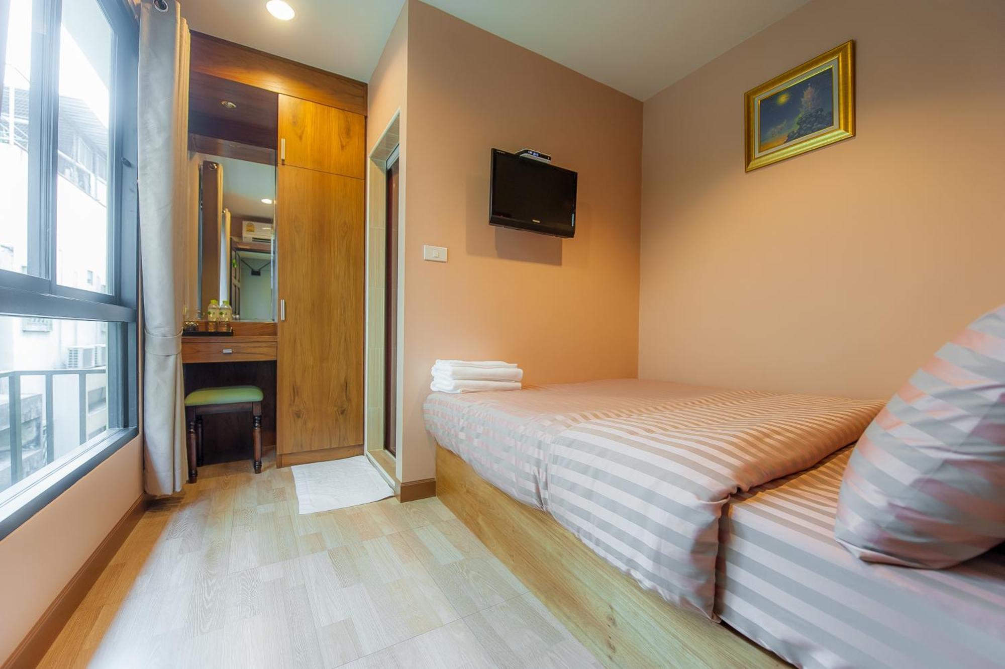 Full House Hotel Bangkok Ruang foto