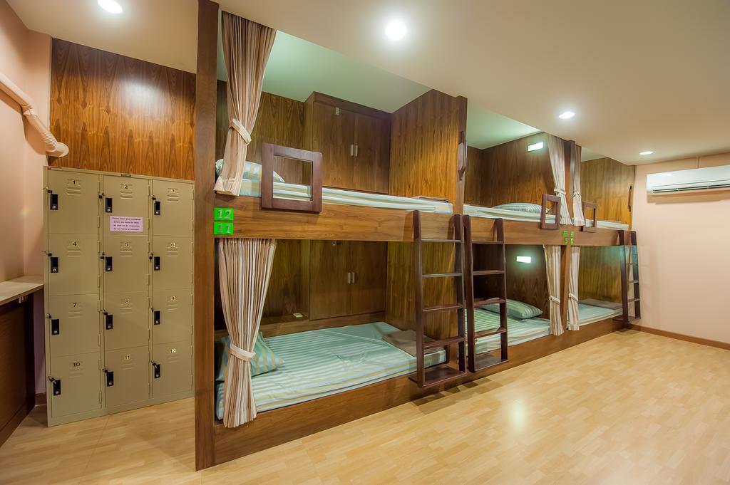 Full House Hotel Bangkok Ruang foto