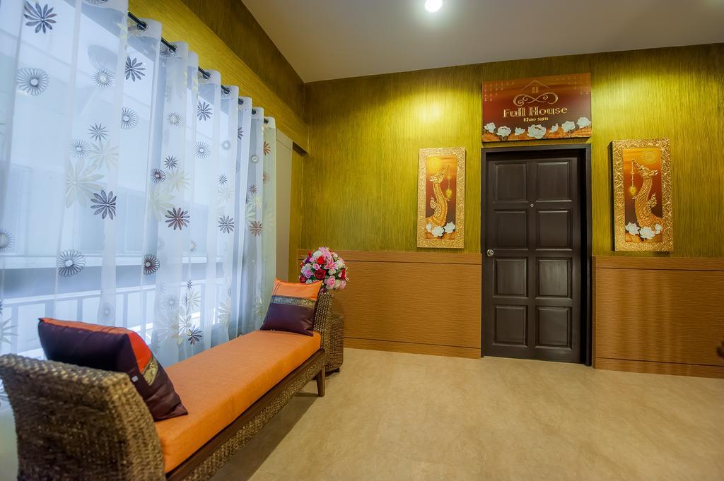Full House Hotel Bangkok Bagian luar foto